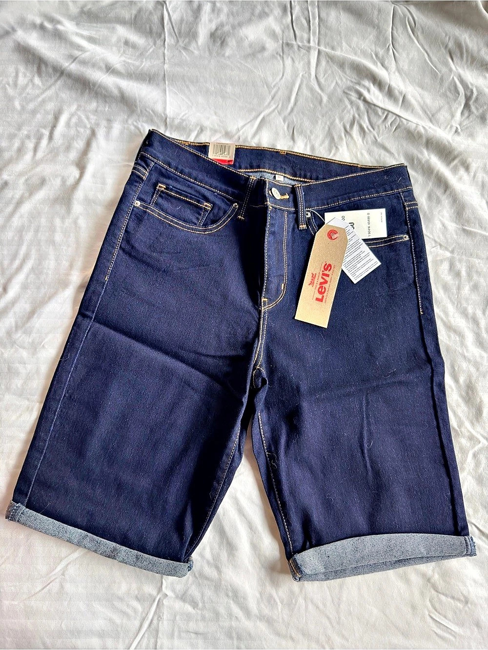 Levi's Classic Bermuda Shorts Women’s Jean Shorts Waist 30